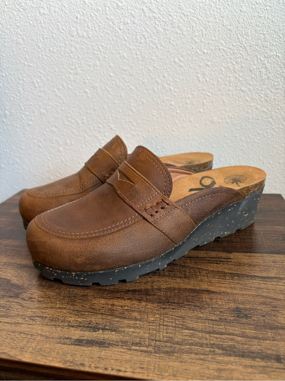 OTBT Women's Homage Wedge Clogs